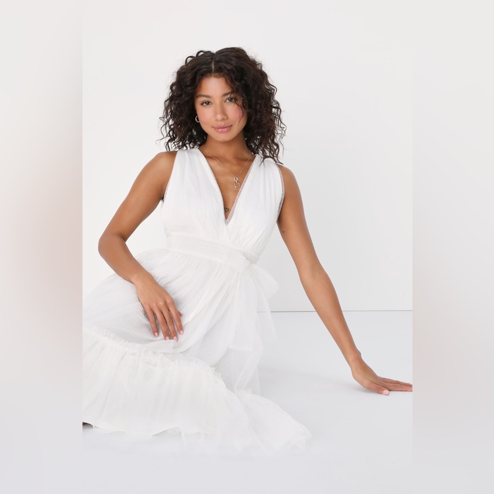 Lulus White Midi Dress Utmost Elegance Swiss Dot Sleeveless Tiered Size Sm $98 - Picture 6 of 8
